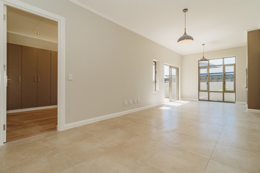 3 Bedroom Property for Sale in Kraaibosch Western Cape